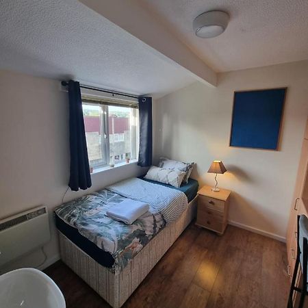 Private Rooms Bath Luaran gambar