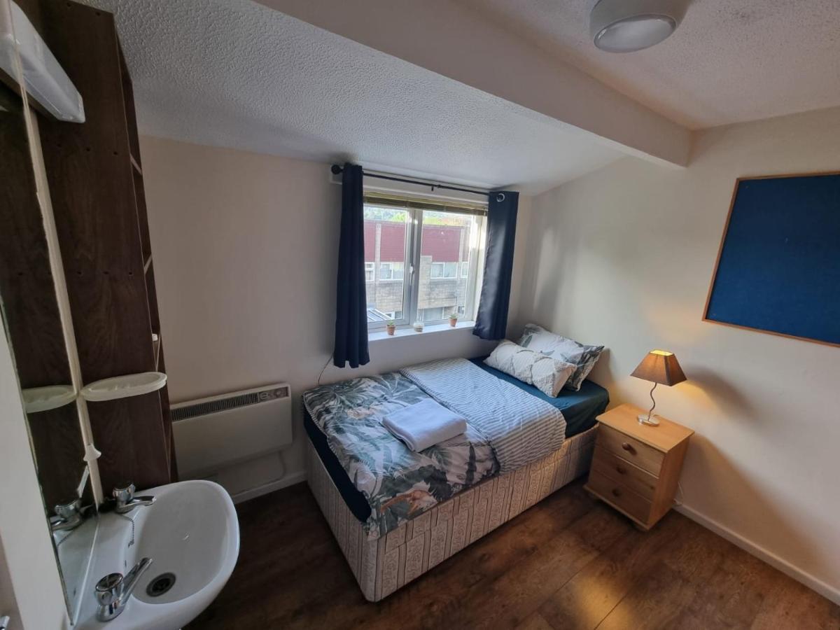 Private Rooms Bath Luaran gambar