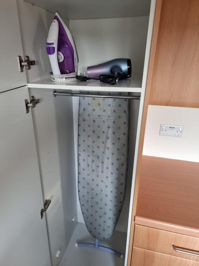 Private Rooms Bath Luaran gambar